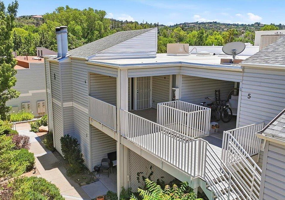 1st image of 333 W LEROUX Street #B6