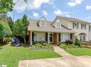 329 W Pointe Dr, Spartanburg, SC 29301