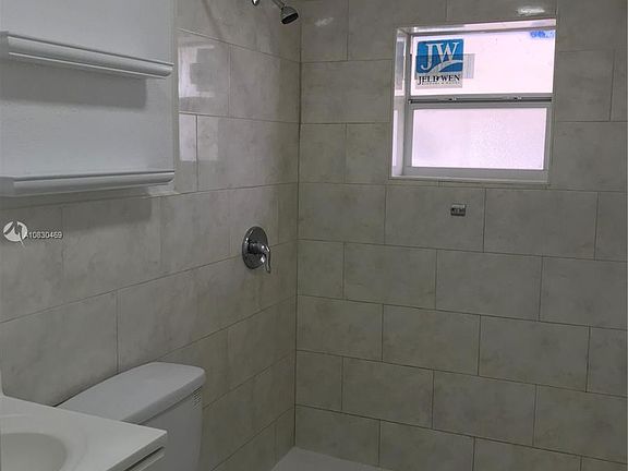 5th image of 9632 Grand Canal Dr #1