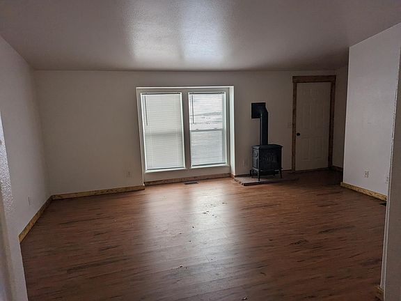 2nd image of 1118 W Bluff Ave #D