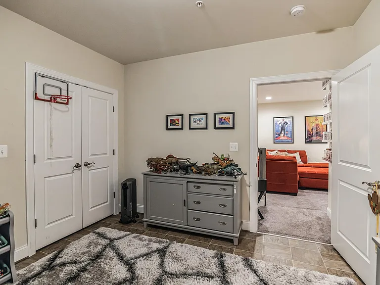 392 Buckeye Cir — Photo 23