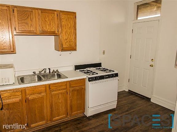 5th image of 3339 N Sheffield Ave