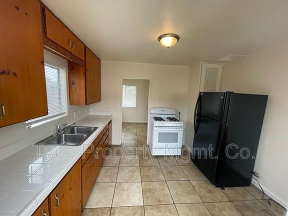 3rd image of 453 Park Way