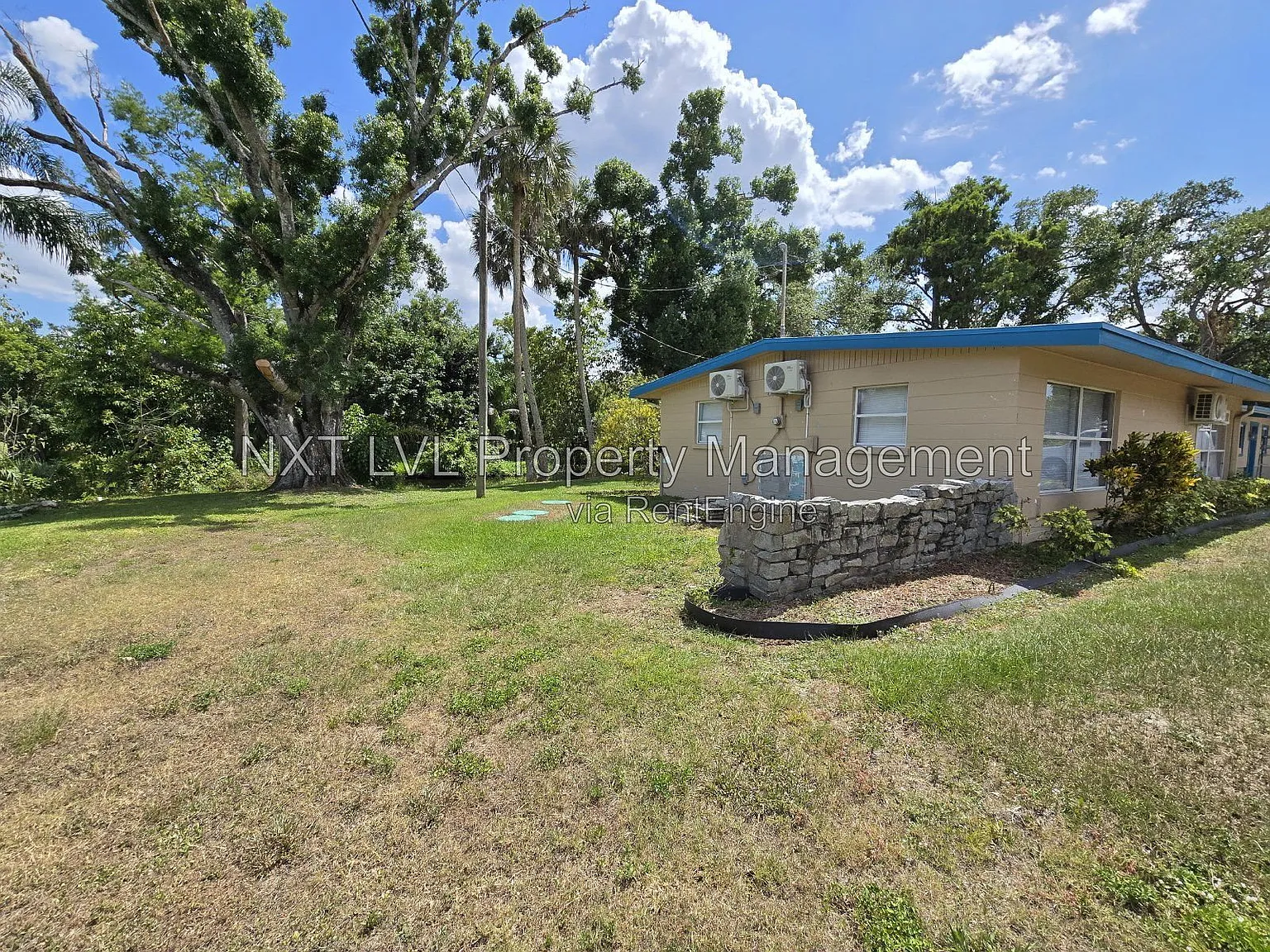 3 bed, 1.0 bath, 1000 sqft, $1,695 — Photo 3