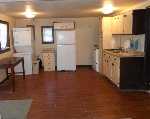 2nd image of 632 Dunn Ave