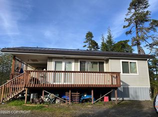 126 Woodrow Wilson Dr, Petersburg, AK 99833