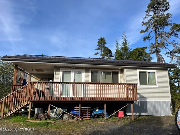 126 Woodrow Wilson Dr, Petersburg, AK 99833