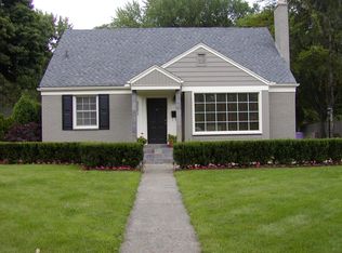 2281 W Lincoln Ave, Birmingham, MI 48009