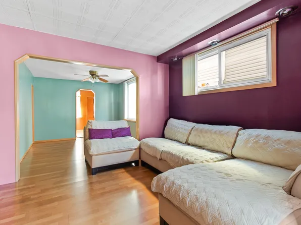 58-40 61st Street image 4 of 19