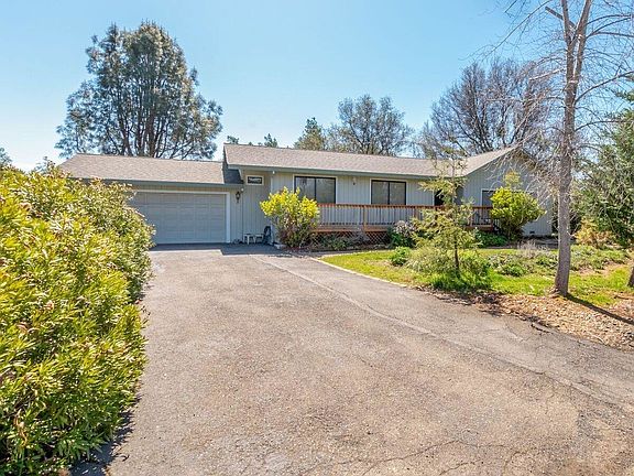 2nd image of 3595 Eagle View Dr