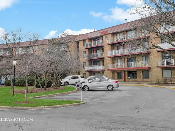 5450 Astor Ln APT 302, Rolling Meadows, IL 60008