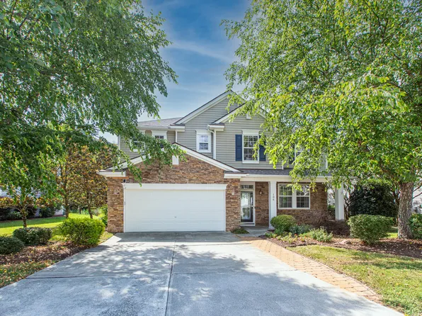 106 Oakchest Ct, Durham, NC 27703