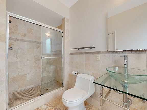 4th image of 180 11th Ave APT 3