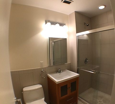 5th image of 254 E 33rd St APT 1N
