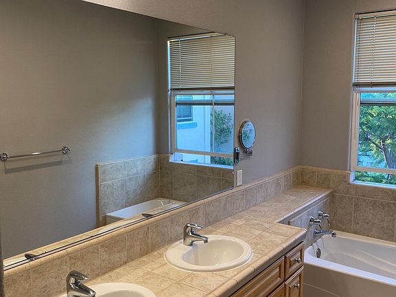 4th image of 5038 Russo Dr