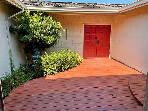 3rd image of 1112 Kensington Ave