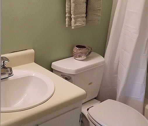 5th image of 1000 Autumn Woods Ln APT 112