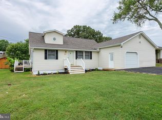 7806 Appletree Rd, Pasadena, MD 21122