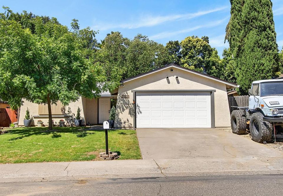 1st image of 7749 Wooddale Way