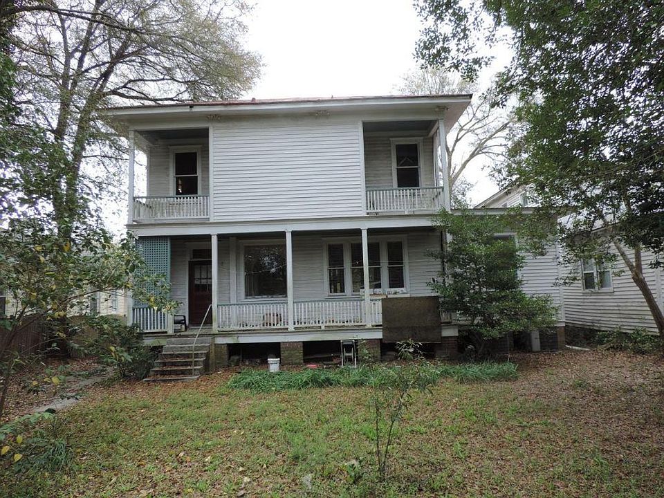 2nd image of 464 Huger St