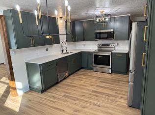 3620 E River Dr, Green Bay, WI 54301