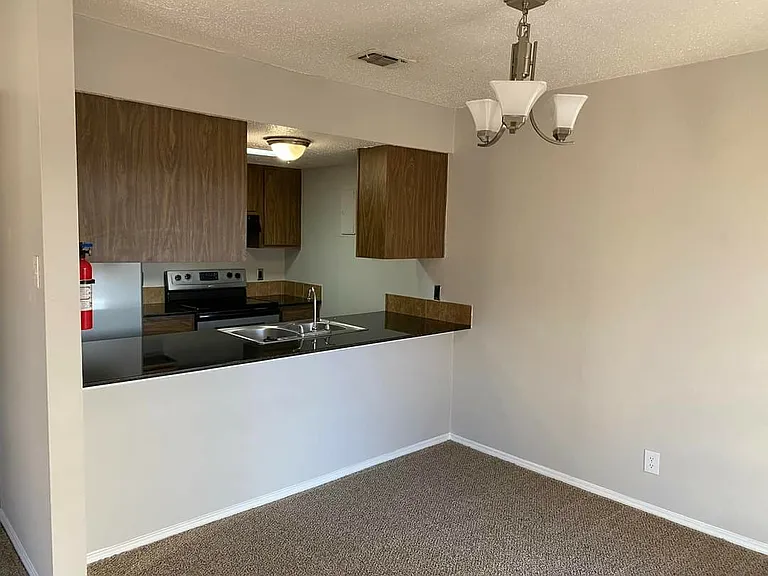 Ashley Oaks Apartments — Photo 7