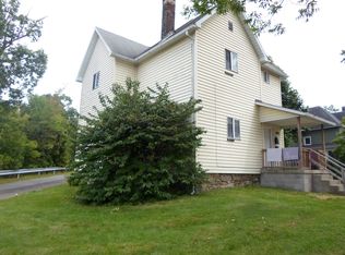 171 S Oakland Ave APT B, Sharon, PA