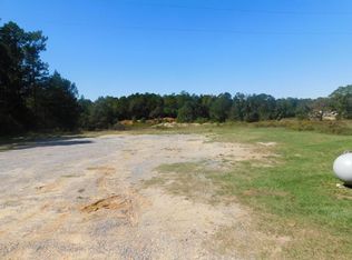 503 Elks Lake Rd, Hattiesburg, MS 39401