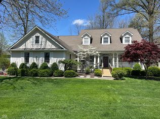 1612 S Jeanne Ct, New Palestine, IN 46163