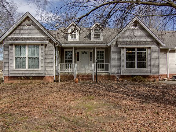 4th image of 108 Blackwood Dr