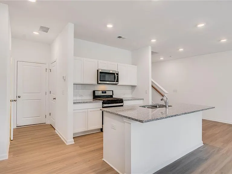 5820 Flint Ln — Photo 12