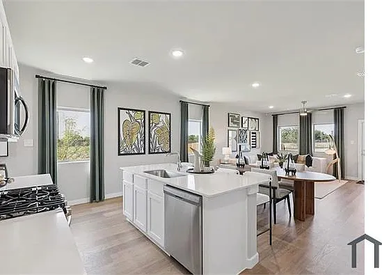 5 bed, 2168 sqft, $3,600 — Photo 1
