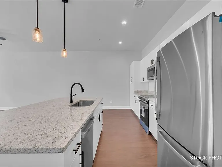 1038 Homestead Way St — Photo 13