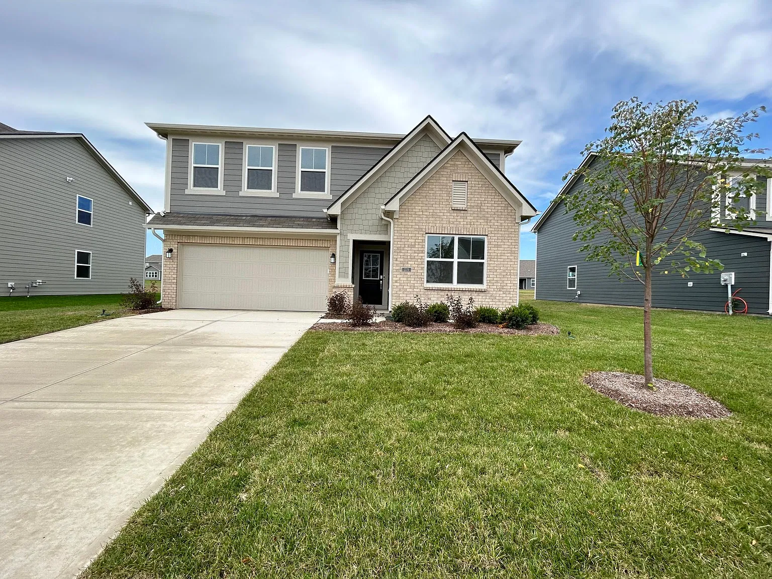 2274 Stonehill Way — Photo 2