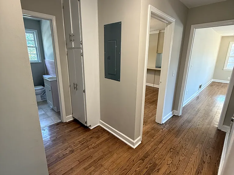 1630 Crestview Ave — Photo 10