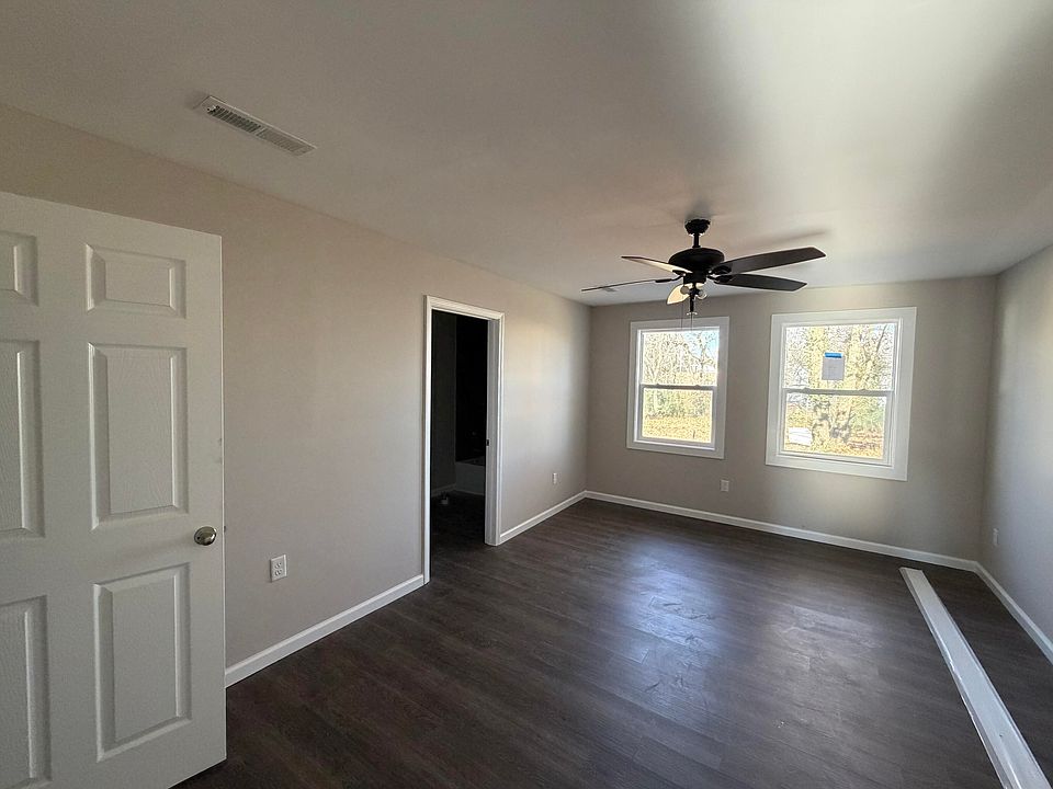 1st image of 422 Columbus St