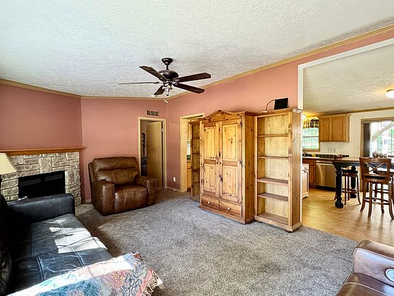 3rd image of 3015 Cedar Ln