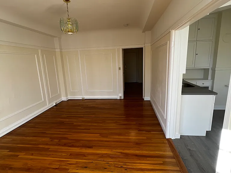 725 Van Ness Ave — Photo 5