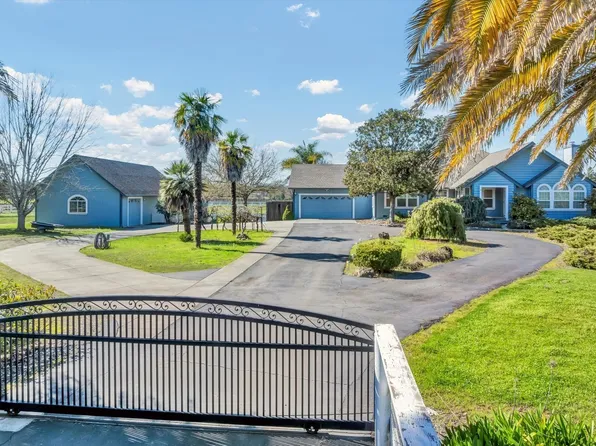 1633 Willowside Road, Santa Rosa, CA 95401