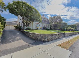 11 Beacon Park Rd, Norwood, MA 02062