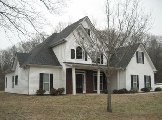 324 Whitney Rd, Jefferson, GA 30549