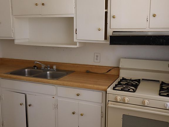 5th image of 524 N AVE Avenue