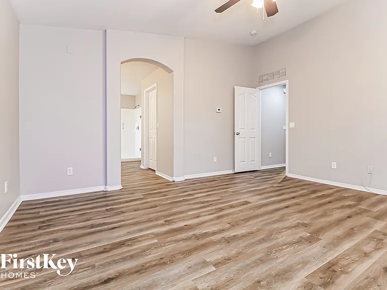 16032 N 159th Ln — Photo 9