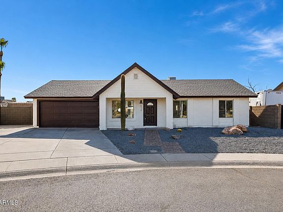 2nd image of 619 N SUN MEADOWS Avenue