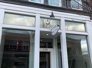130 E Main St, Salem, VA 24153
