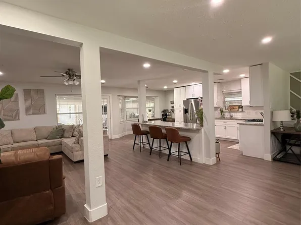 1608 Parkside Dr, Pasadena, TX 77502