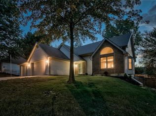 1304 Bell Cir, Liberty, MO 64068