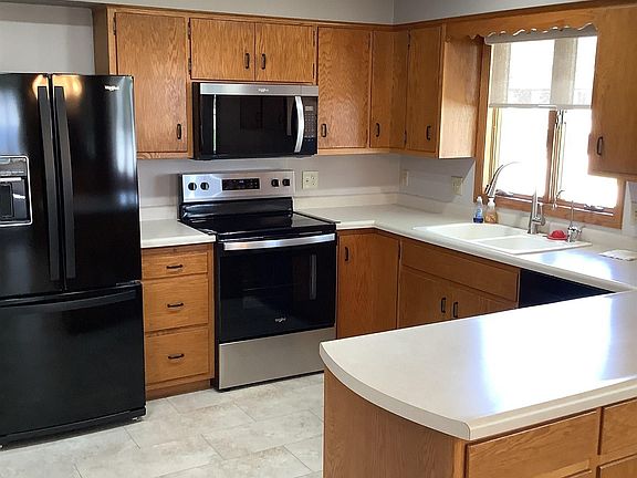 3rd image of 509 2nd St SW