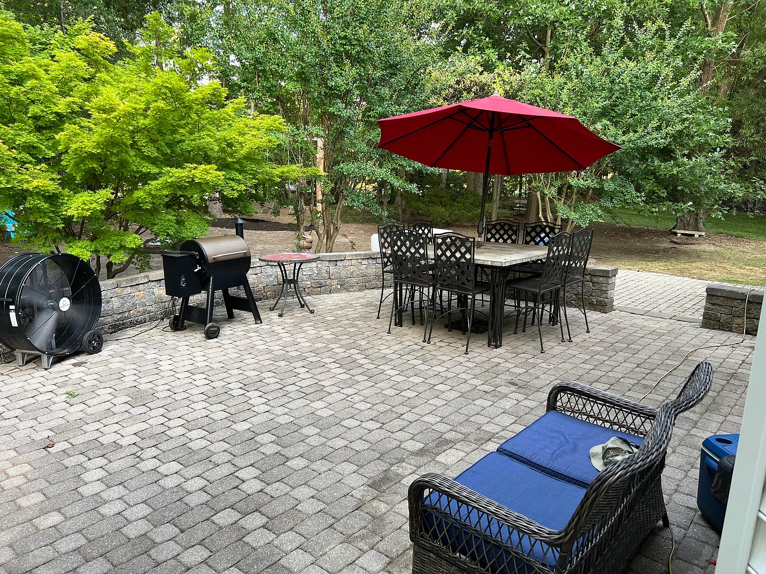 6 bed, 3600 sqft, $3,450 — Photo 2