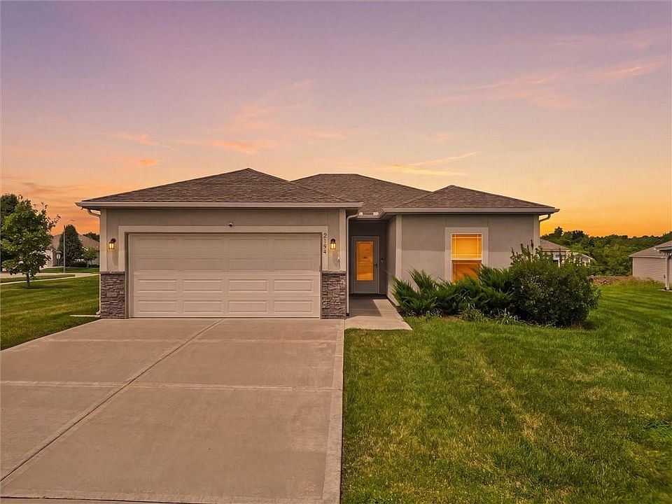 1st image of 2104 Crestview Ct
